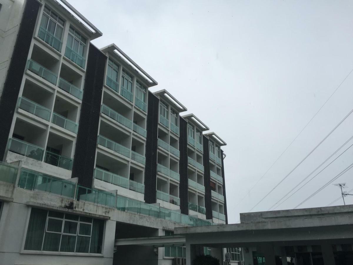 Corporate Hotel Suites At Hartamas / Mont Kiara Куала Лумпур Екстериор снимка
